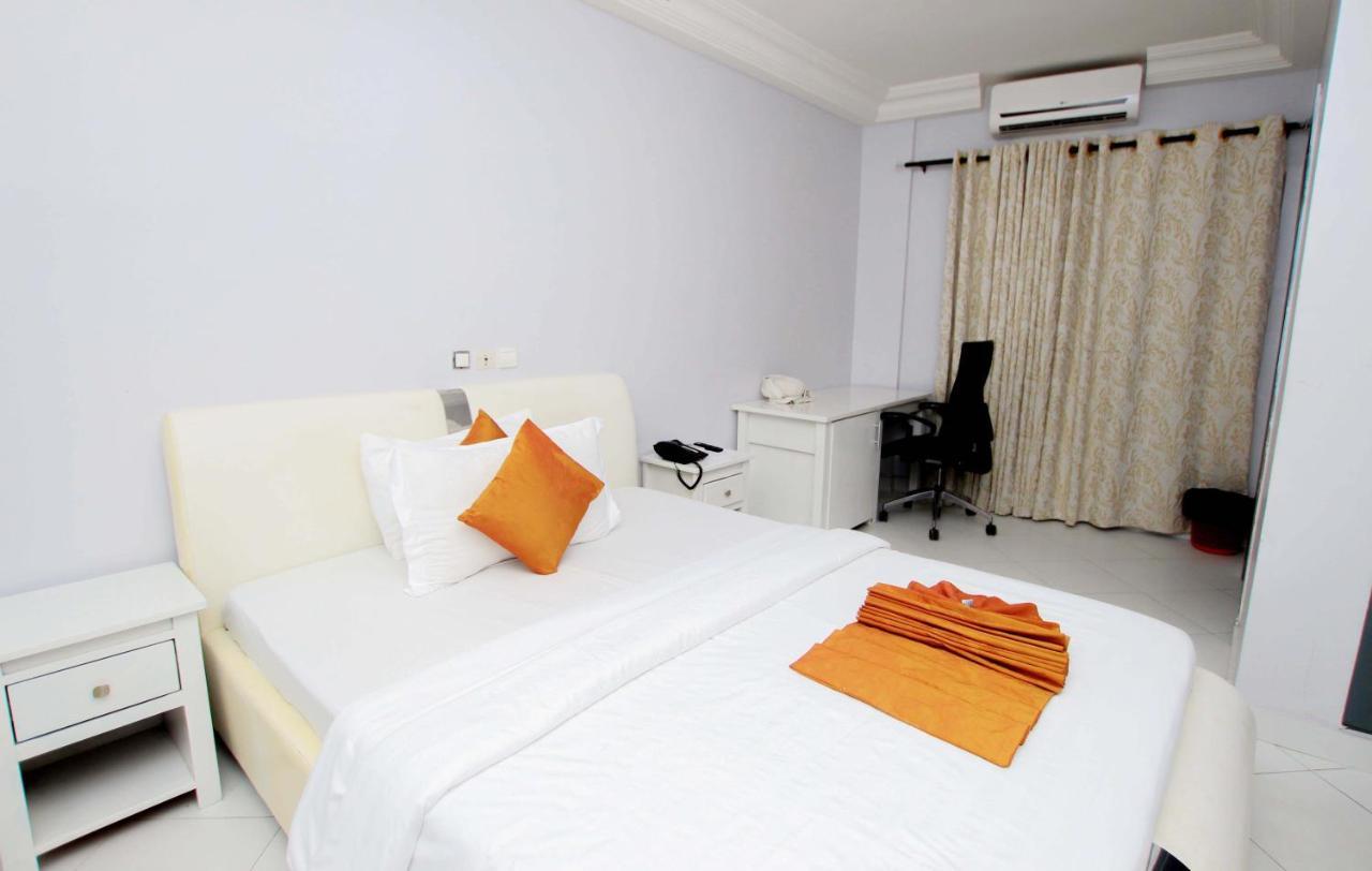 Hotel Galilée Cotonou Esterno foto